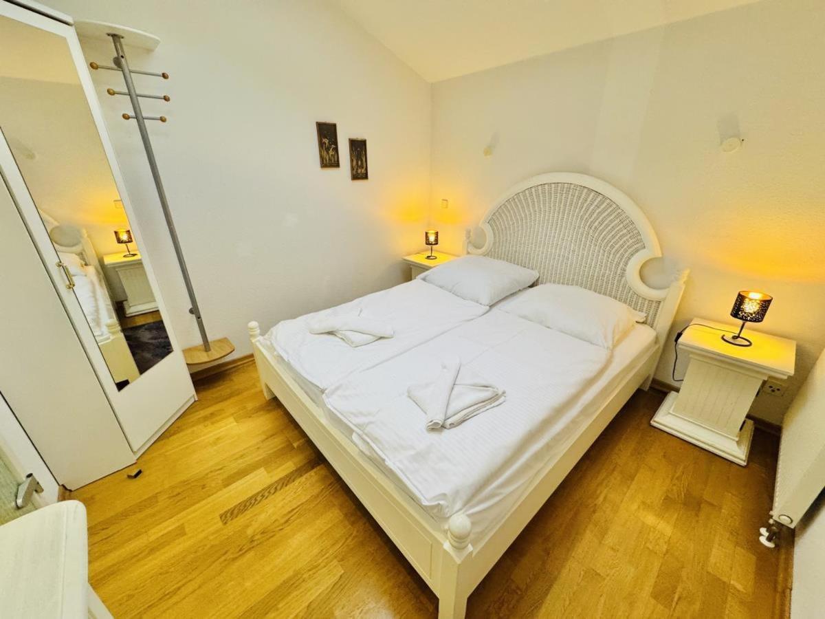 Apartamento Sonnenuntergang, Am Leuchtturm Rostock Exterior foto